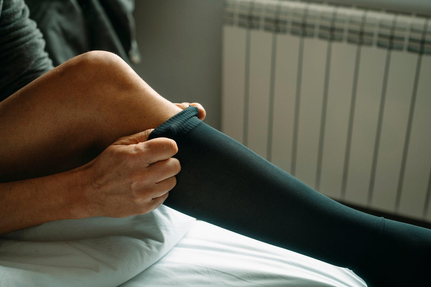 How to Put on Compression Socks: Tools for the Elderly