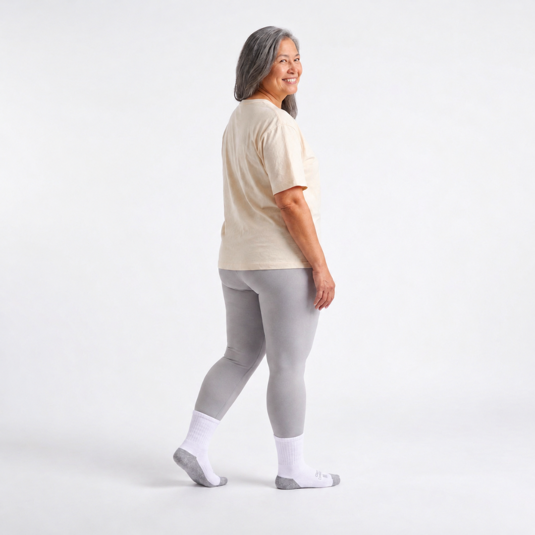 Cozy Comfort Relax Fit White 4 Pairs Crew Socks