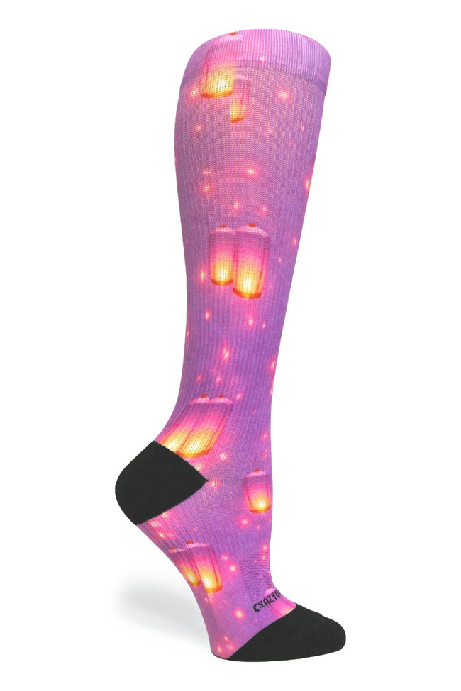 Medias de compresión de venta libre 360 ​​Spring Stripes (estándar y extra anchas) 