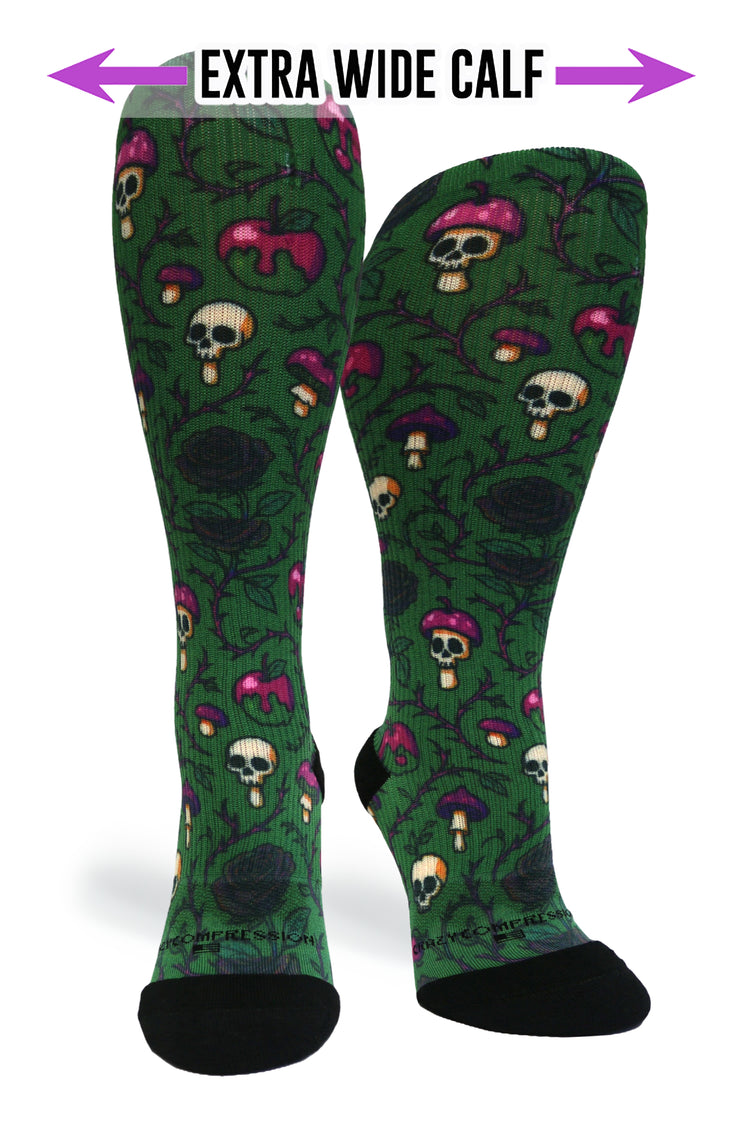 Medias de compresión de venta libre 360 ​​Dark Skulls (estándar y extra anchas) 